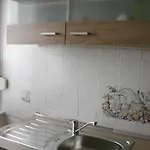 Mit Balkon شقة *