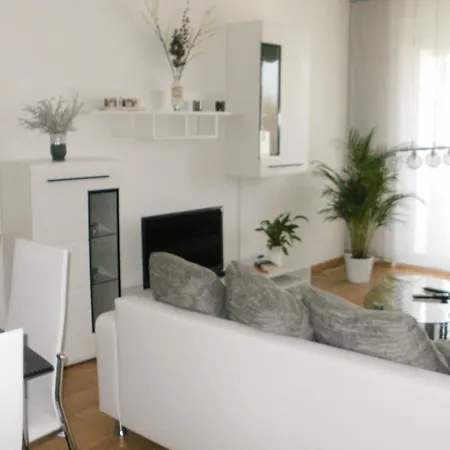 Mit Balkon