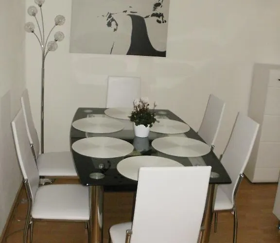 아파트 Mit Balkon